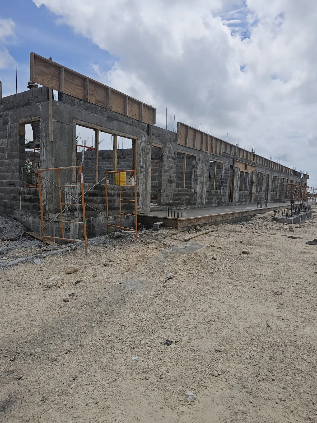 Waterfront blockwork building